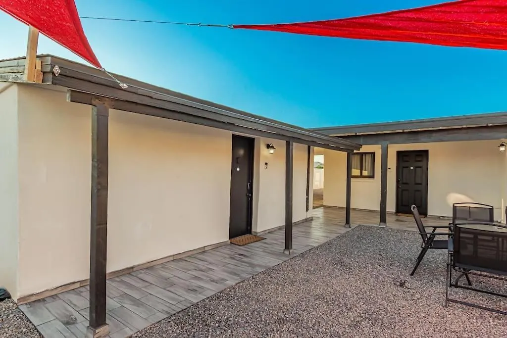 Phoenix Retreat - Studio With King Bed - 10 Min From Airp - Unit C 0*,