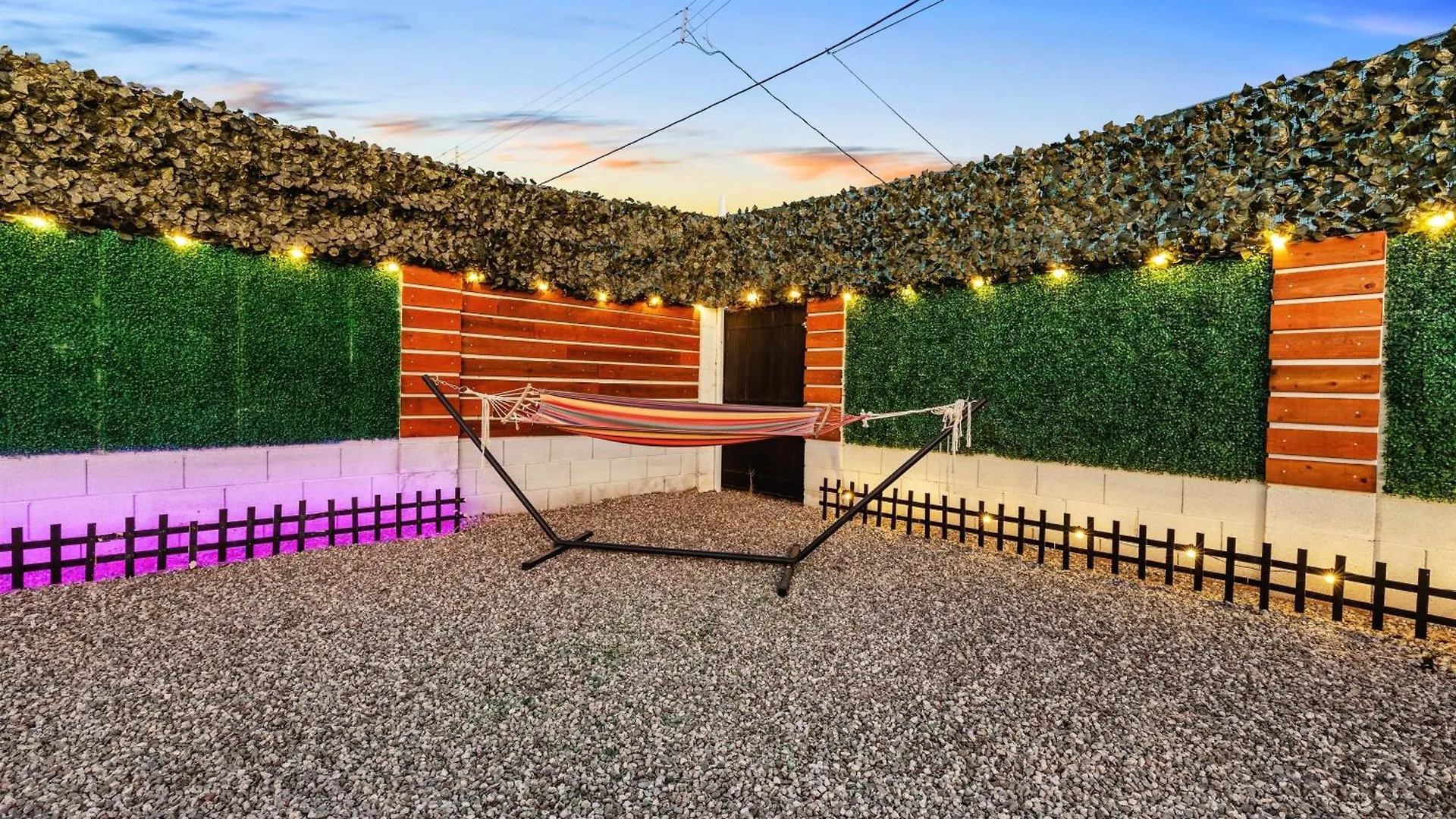 Holiday home Phoenix Retreat - Studio With King Bed - 10 Min From Airp - Unit C United States